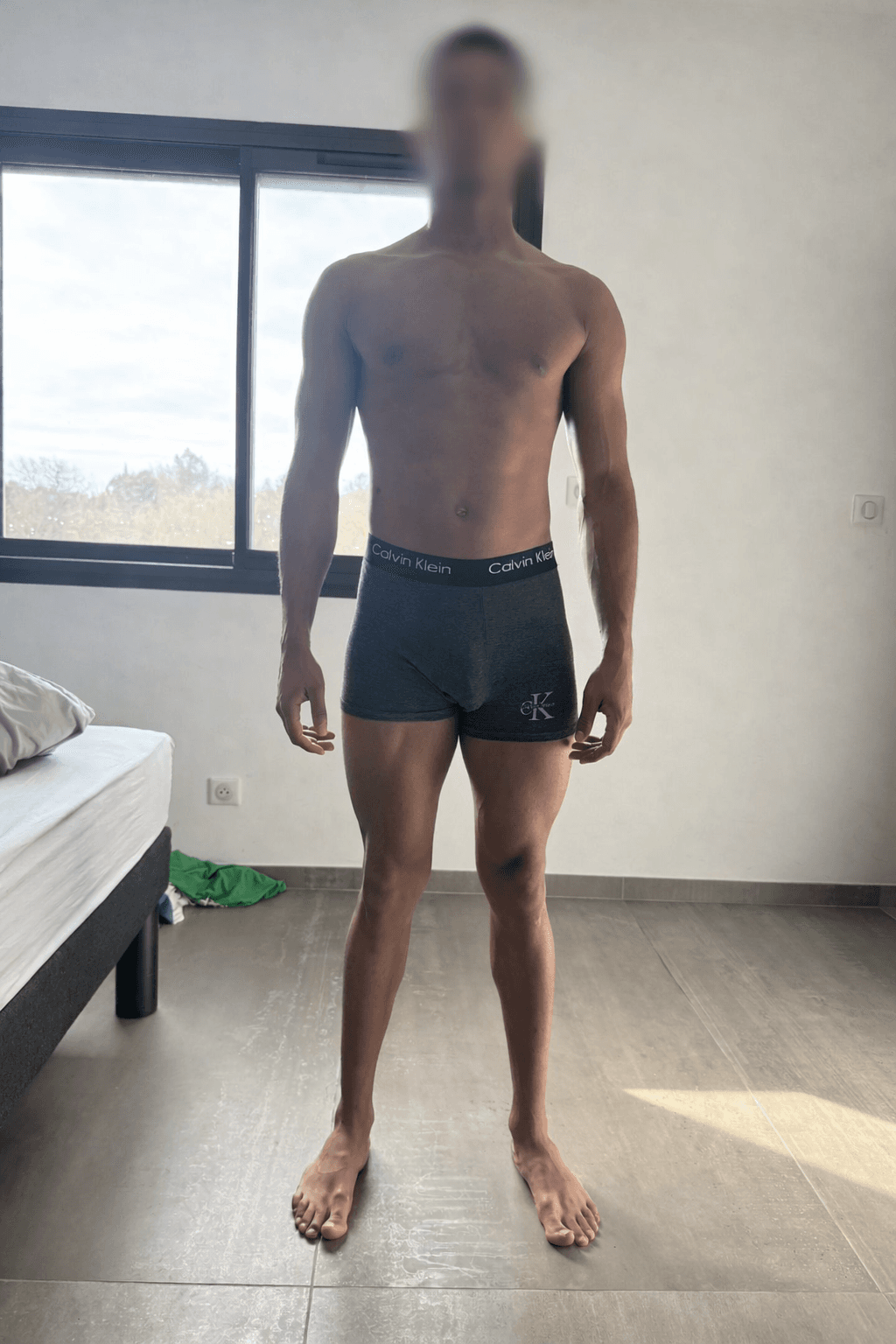 Exemple de photo de départ client avec visage flouté